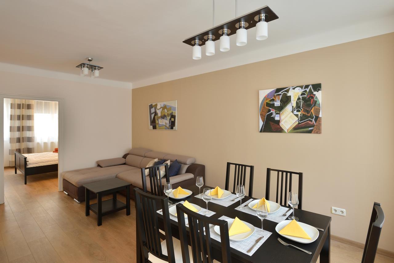Deak Apartment Boedapest Buitenkant foto