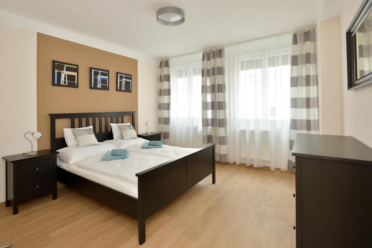 Deak Apartment Boedapest Buitenkant foto